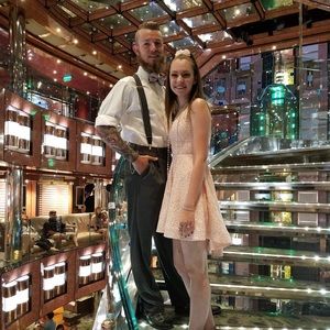 Meet your Posher, Chloe